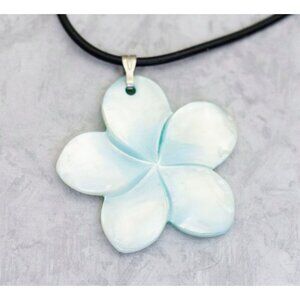 17 inch, Vintage Flower Periwinkle Mother of Pearl Cord Necklace - CO1